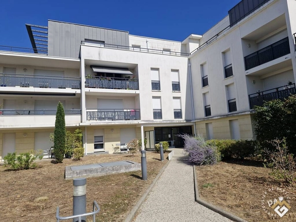 Sale of 2-room apartment 43 m² Fondettes (37230) 150,000 €