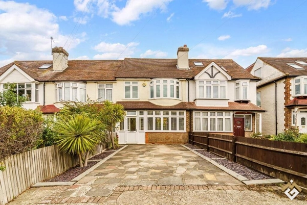 Jardines Ardrossan, Worcester Park