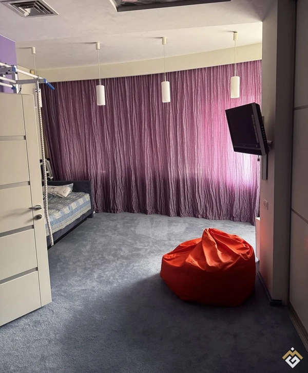 Vente d'un appartement 4 pièces de 250 m² rue Gogol 3