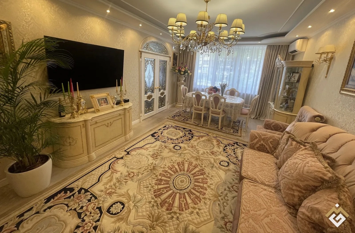 Vente d'un appartement 3 pièces 121 m² sur l'avenue Holosiivskyi 68