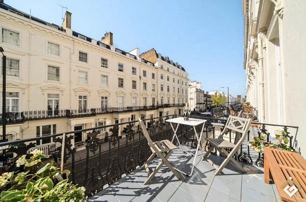 Gloucester Terrace, London, W2