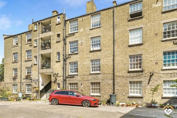 Cressy House, Hannibal Road, Londres