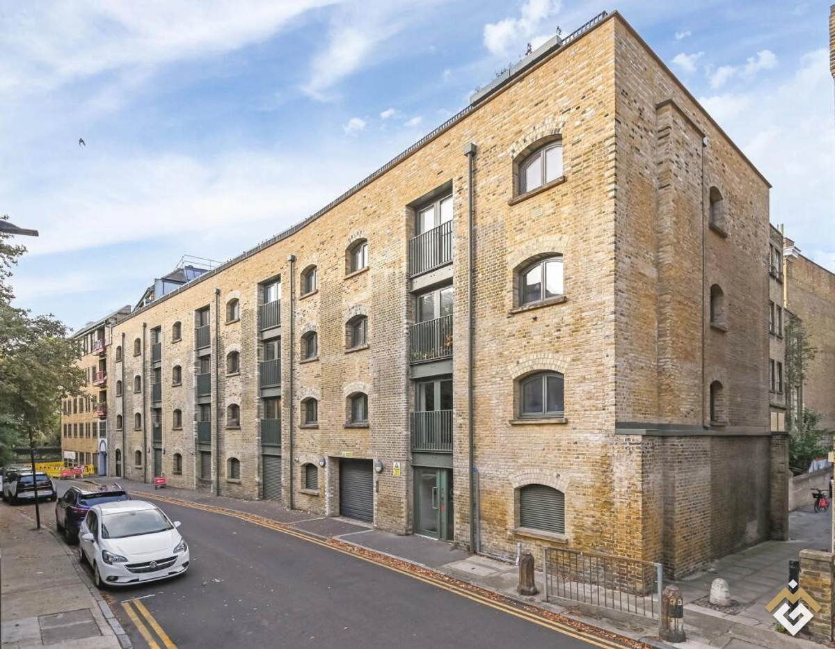 Reardon Path, Wapping, E1W