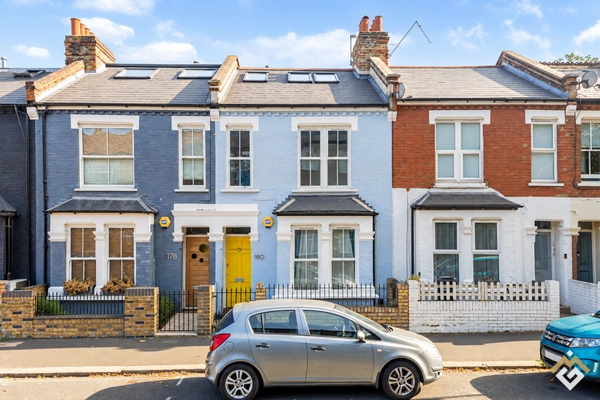 Devonshire Yolu, Londra, W4