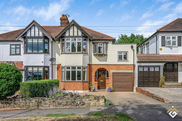 Underwood Yolu, Highams Park