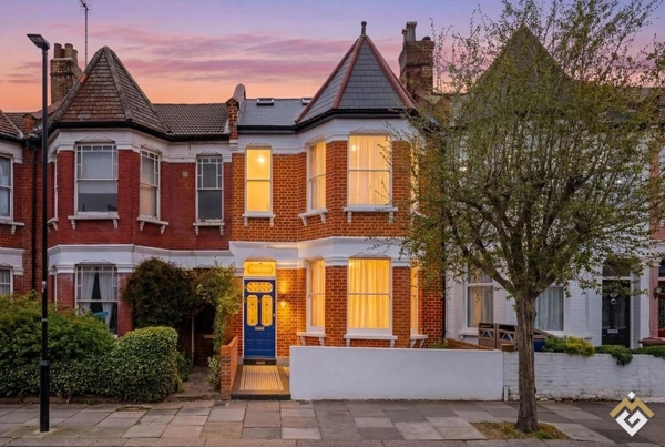Victoria Road, Alexandra Palace, Londra, N22