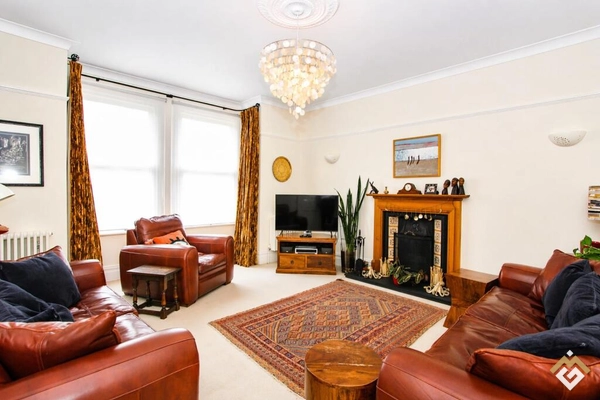 Onslow Gardens, South Wallington