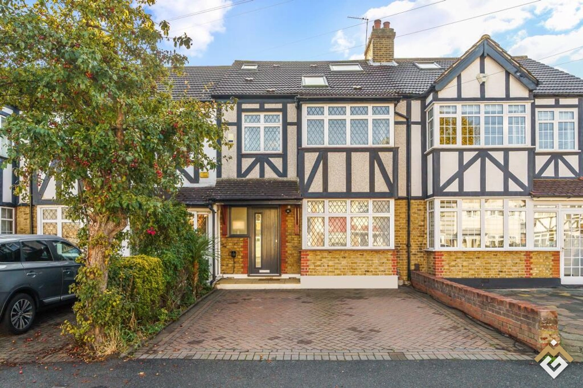 Chatsworth Road, Cheam, SM3