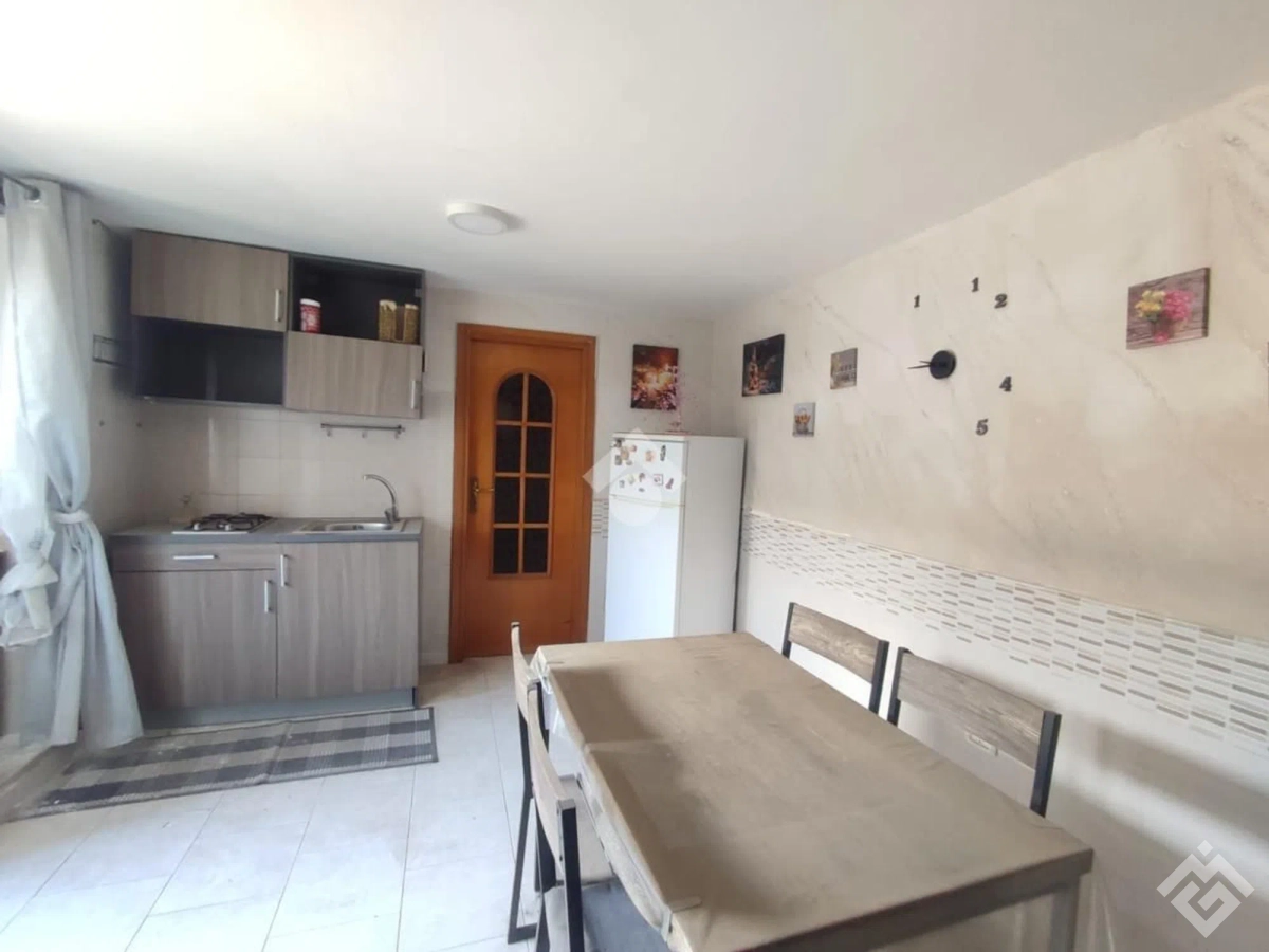Apartment on Via Vincenzo Cilento, 55
