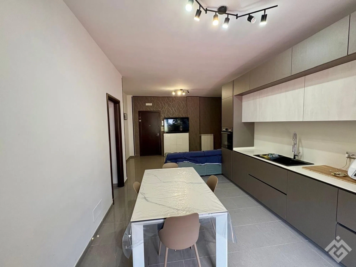 Apartment on Comunale Napoli Street, 126