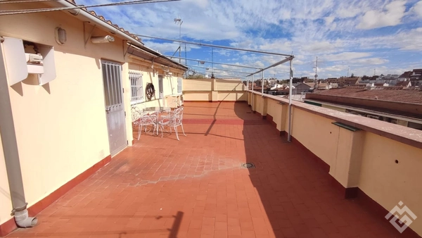 Penthouse for sale in calle Jaraíz de la Vera