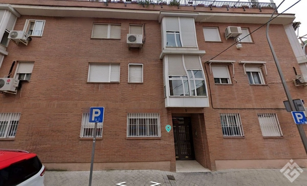 Flat / apartment for sale in calle de Valdesaz, 5