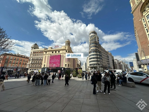 Flat / apartment for sale in calle de la Madera