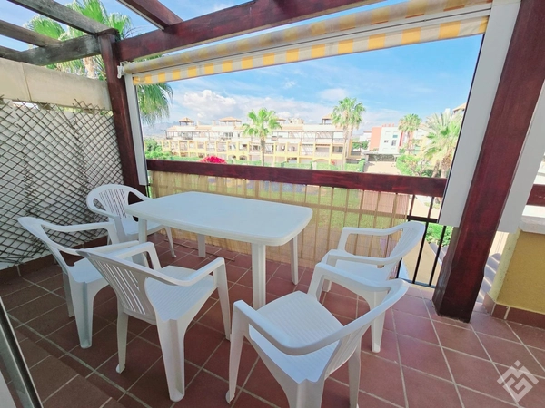 Penthouse for sale in avenida Alhambra, 1