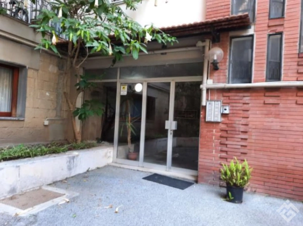 Apartment on Eduardo Nicolardi Street