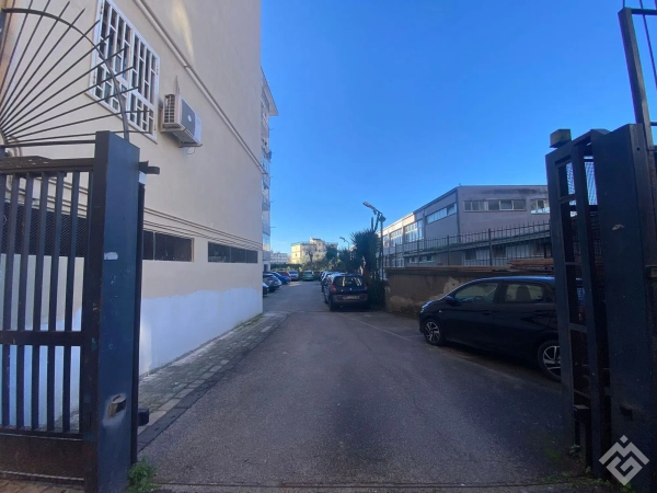 Apartment on Consalvo Street, 93