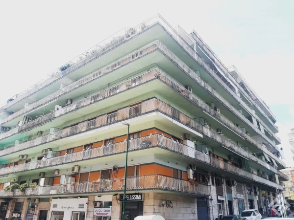 Apartment on Viale dei Pini, 101