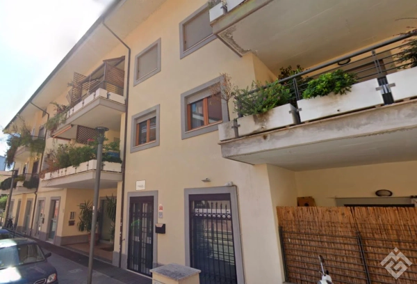 Apartment on Vico Corigliano, 9