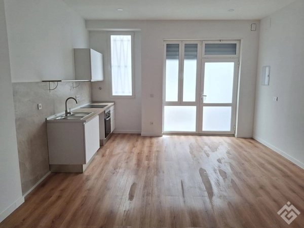 Apartment for sale on Sant Tomàs Street