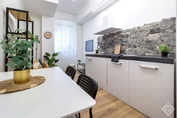 Apartment on Via Vincenzo Monti, 55