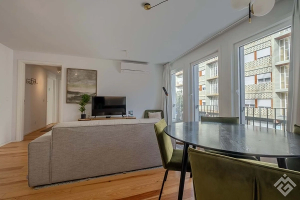 Apartamento na rua de Camões