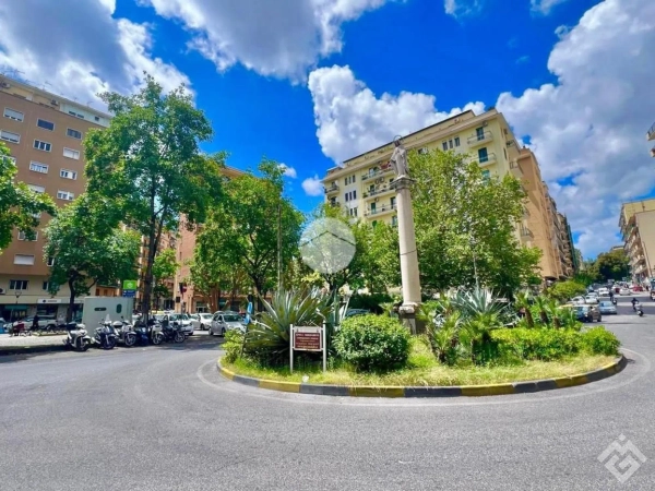 Apartment on Eduardo Suarez Street, 12