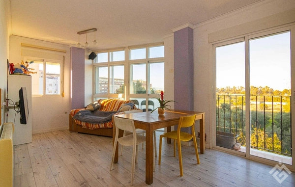 Apartment for sale on Calle Platí, 2