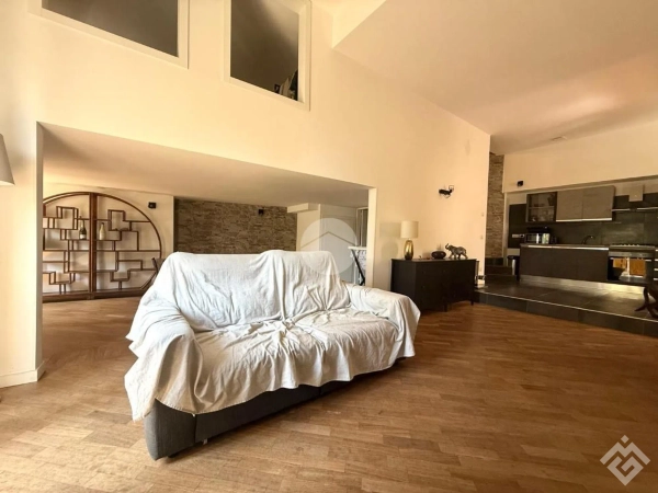 Apartment on Nicola Ricciardi Street, 5