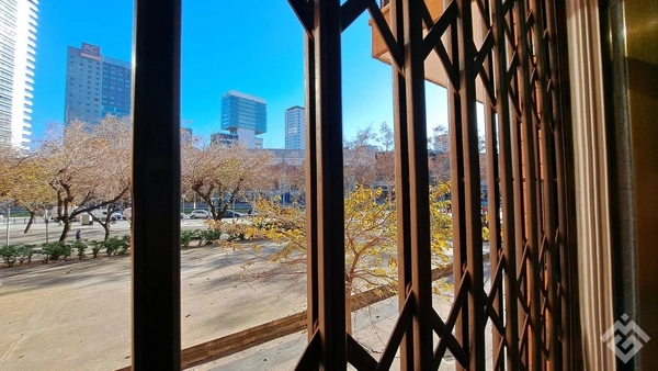 Apartment for sale on Calle de Llull