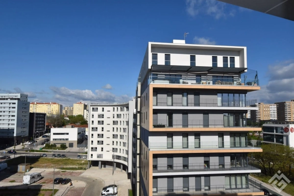 Apartamento na rua António Tabucchi, 6