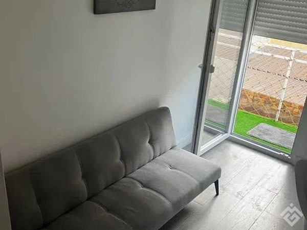 Apartment for sale on Guillem Escrivà Street