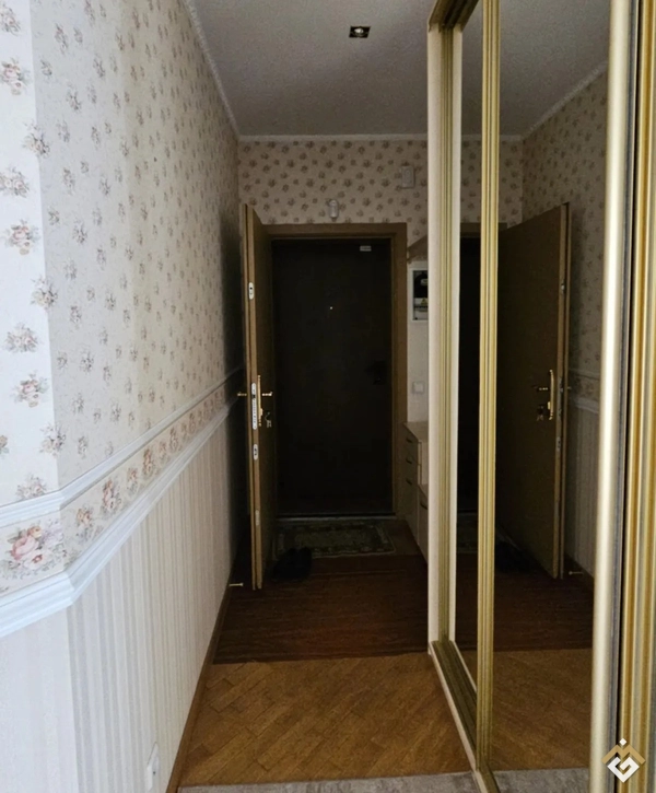 Довготривала оренда 2к квартири на вул. Тарасівська 3
