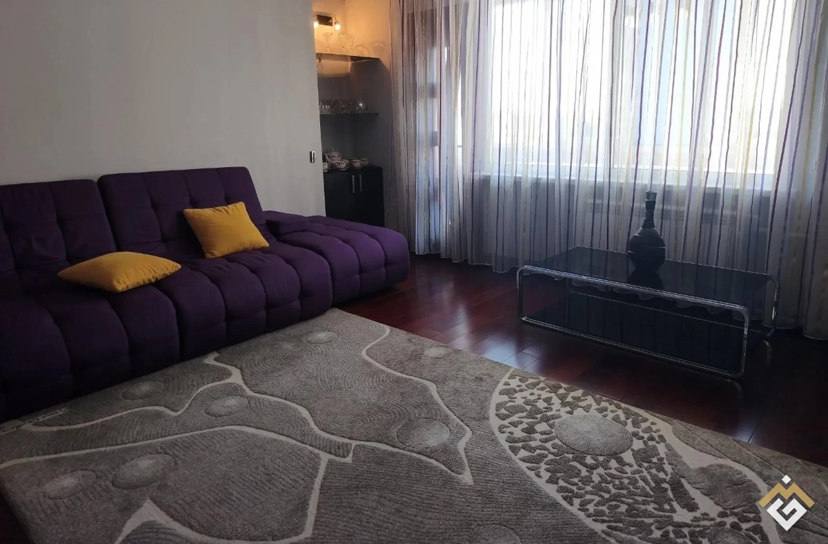 Location à long terme d'un appartement 4 pièces au boul. Lesya Ukrainka 21