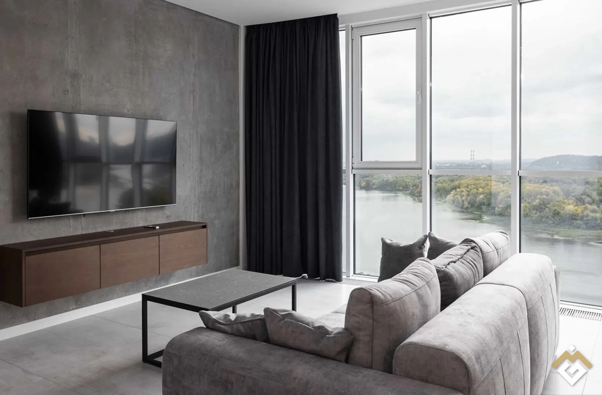 Long-term rental of a 3-room apartment on Mykilsko-Slobidska Street