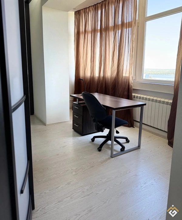 Long-term rental of a 3-room apartment on Simferopolska St 11