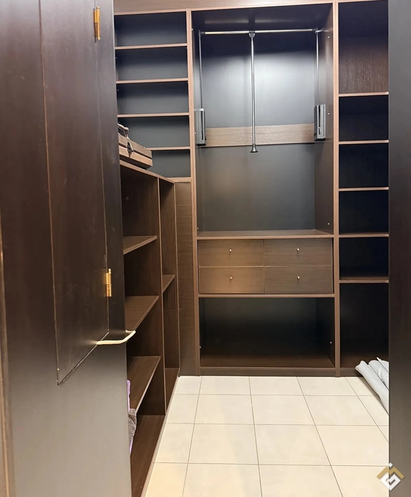 Long-term rental of a 3-room apartment on Simferopolska St 11