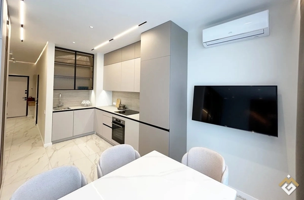 Long-term rental of a 1-room apartment on Ovrazhna Street 15