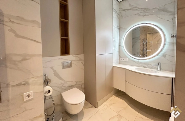 Long-term rental of a 1-room apartment on Ovrazhna Street 15