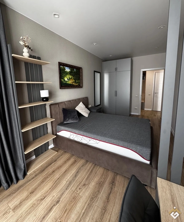 Long-term rental of a 2-room apartment on Tramvayna St