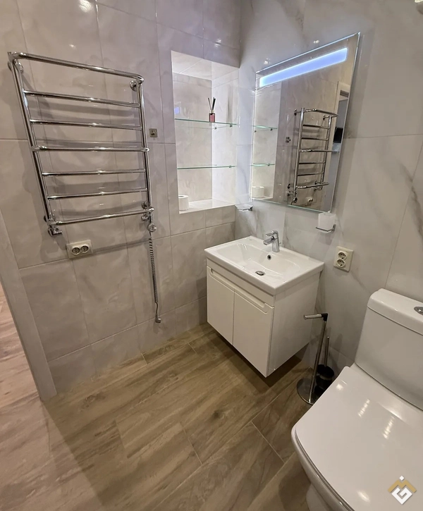 Long-term rental of a 2-room apartment on Tramvayna St