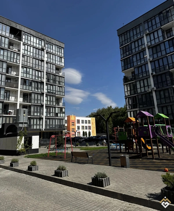 Long-term rental of a 2-room apartment on Tramvayna St