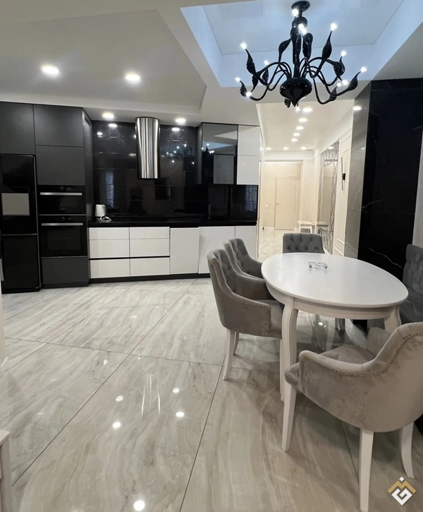 Long-term rental of a 2-room apartment on Arkadiyske Plateau 5/2