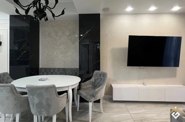 Long-term rental of a 2-room apartment on Arkadiyske Plateau 5/2