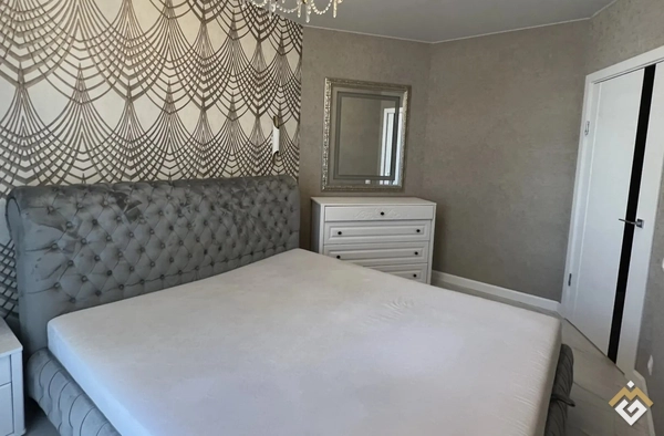 Long-term rental of a 2-room apartment on Arkadiyske Plateau 5/2