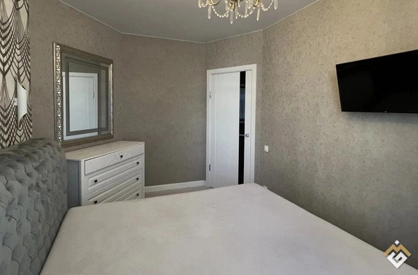 Long-term rental of a 2-room apartment on Arkadiyske Plateau 5/2