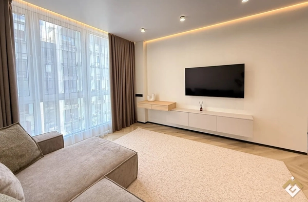 Long-term rental of a 1-room apartment on Brativ Shemetiv St 10/8