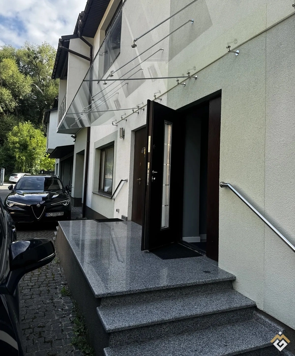Long-term rental of a 2-room apartment on St Holubtsia Mykola 68