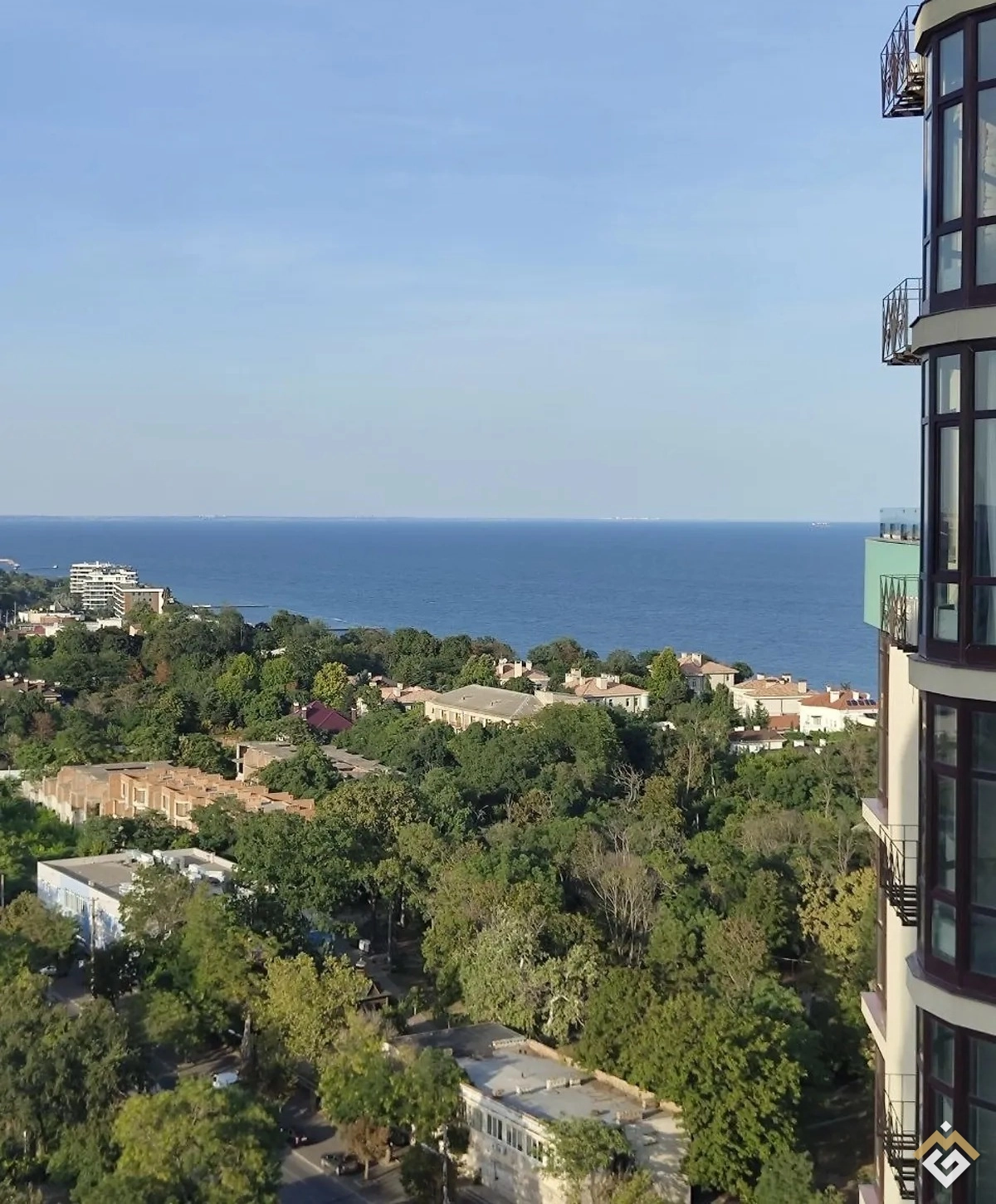 Long-term rental of a 2-room apartment on Dor. Fontanska 124