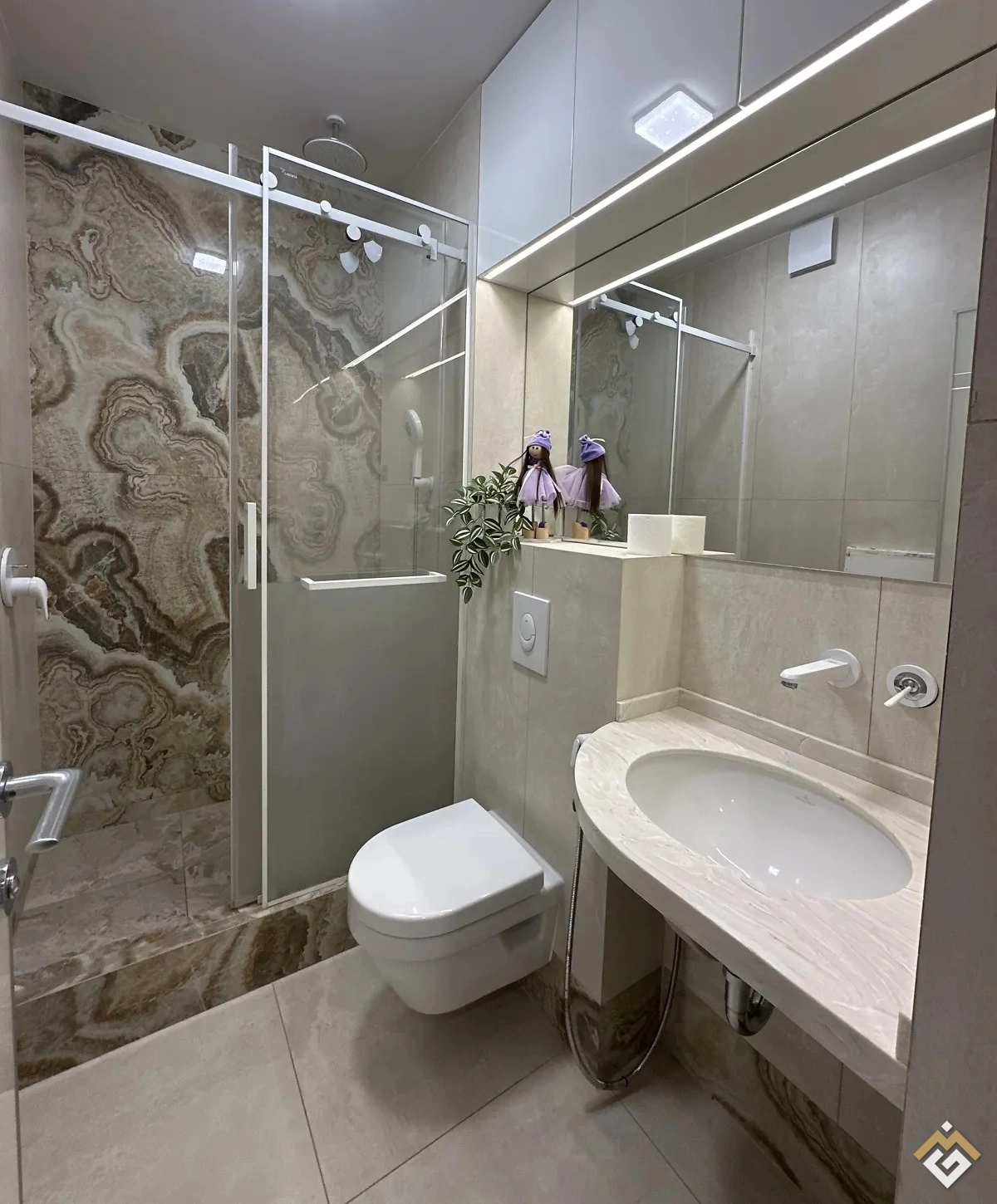 Long-term rental of a 3-room apartment on Knyaz Romana Mstislavicha St 28