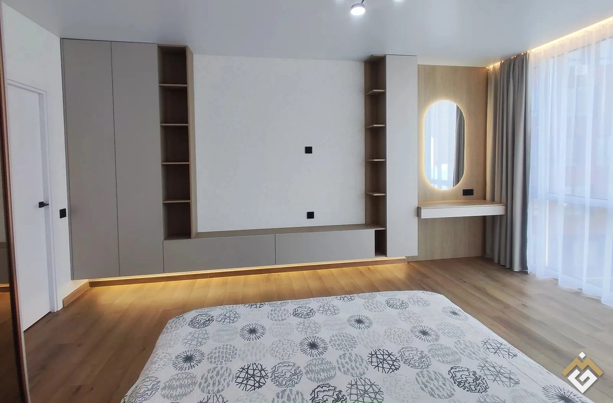 Long-term rental of a 2-room apartment on Torhovytsia St 19